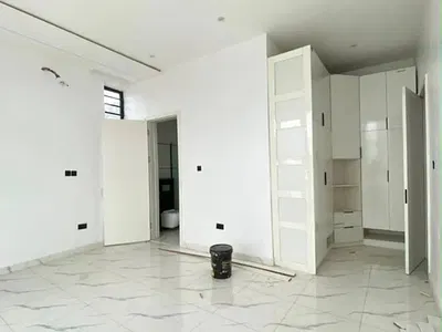 Newly Built 5 Bedroom Fully Detached House