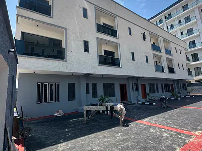 Contemporary 4 Bedroom Terrace Duplex
