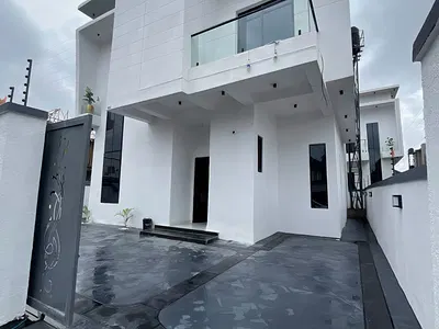New Listing - 4 Bedroom Fully Detached Duplex