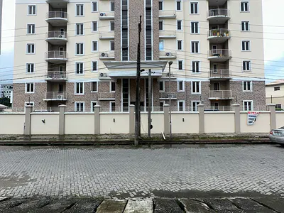 3bedroom Apartment with BQ, Pool, Elevator &gym (2ND Floor)