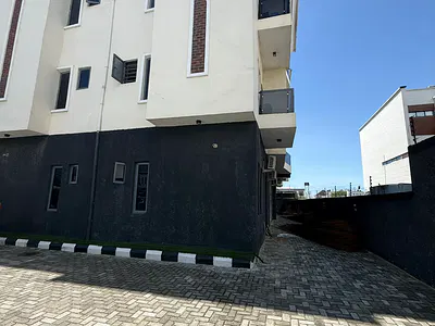 Urgent a Fully Furnished 1 Bedroom Apartment