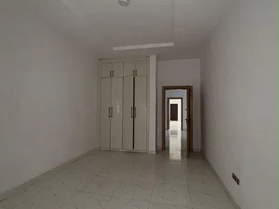 Well Structured 2 Bedroom Apartment