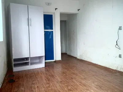 Spacious Self-Conscious