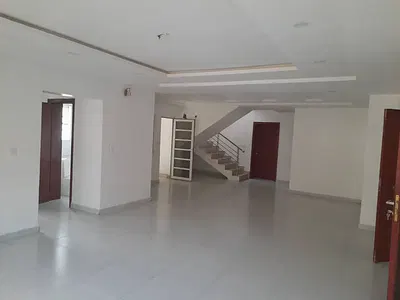 4 Bedroom Maisonette with BQ