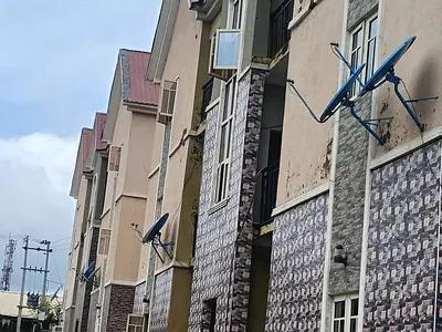 Mini Estate