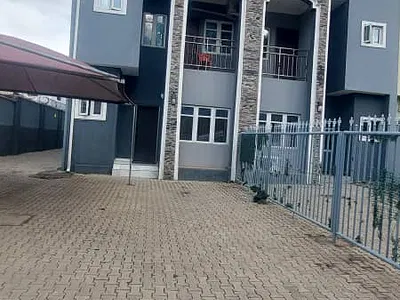 4 Bedrooms Furnished Terraced Duplex with BQ