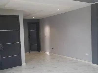 Fully Serviced 2 Bedroom Apartment
