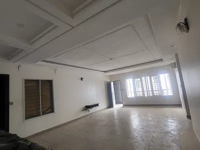 Luxurious Massive 3 Bedroom Flat with BQ
