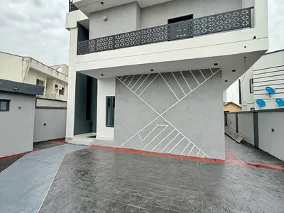A 5bedroom Fully Detached Duplex with BQ