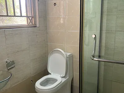 A Room Self Contain