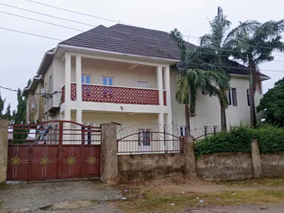 4 Unit of 2 Bedroom Flat with Additional 900SQM Land
