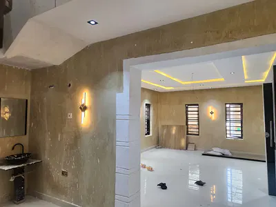 A Smart Home of Luxury 5 Bedroom Duplex