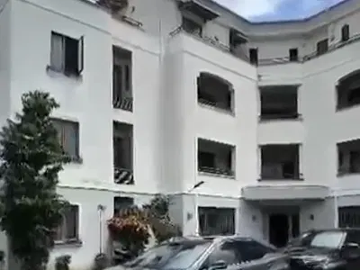 11units of 2 & 3bedroom Apartments +BQ, Penthouse Selling All Together
