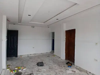 An Exquisite Massive Mini Apartment with Beautiful Pop Ceiling