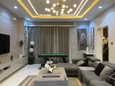 Luxury Furnished 3 Bedroom En-Suite Flat +BQ