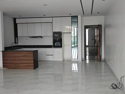 Tastefully Finished 2 Bedrooms Flat with Excellent Facilities