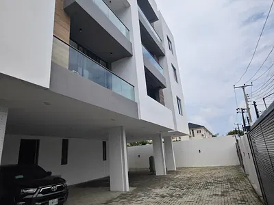 Tastefully Finished 2 Bedrooms Flat with Excellent Facilities