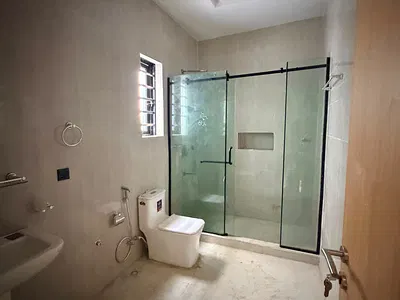 5 Bedrooom Fully Detached Duplex