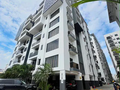 4-Bedroom Apartment with Gym & Swimming Pool