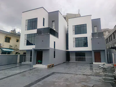 Newly Built 3bedroom Apartment