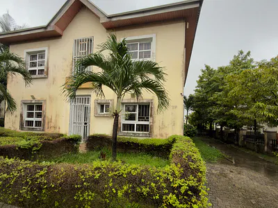 4 Bedroom Fully Detached Duplex
