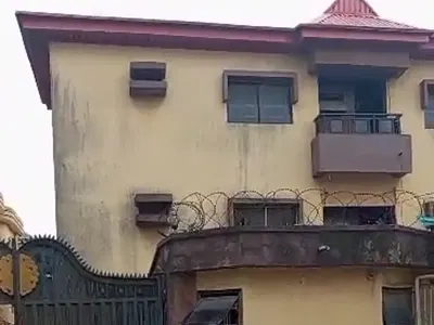 A Well Maintained 2 Storey Building Comprises of 5 Nos. of 3 Flats