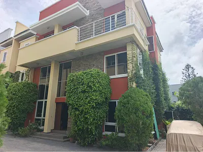 4 Bedroom Terraced Duplex