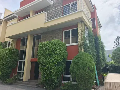 4 Bedroom Terraced Duplex