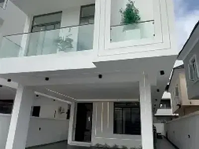 Luxurious Newly Built 6 Bedroom Detached Duplex with Indoor Swimming