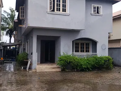 Vacant 5BR Detached Houses with Staff Quarters, on a 460SQM Plot,