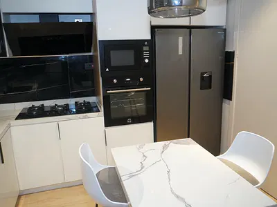 Brand New Luxury 1 Bedroom with a Mini Bar, PS4 Pro & 2 Pads, Work