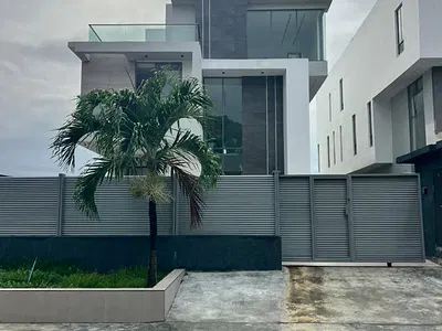 Glamorous 5 Bedroom Fully Automated Detached Duplex with Elevator, BQ