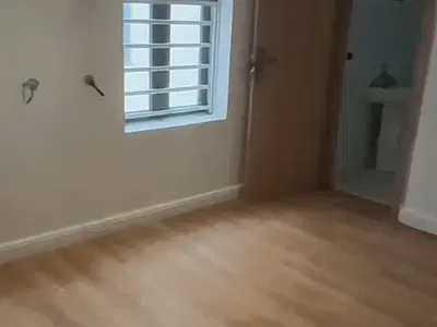 Spacious Semi Masters Bedroom { Video}