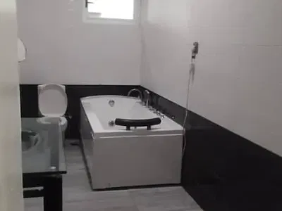 3-Bedroom Apartments with BQ.
