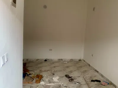 Commercial Shop Available
