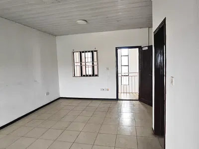 6 Bedrooms Fully Detached Duplex Suitable for Commercial Use