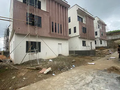 5 Bedroom Detached Duplex