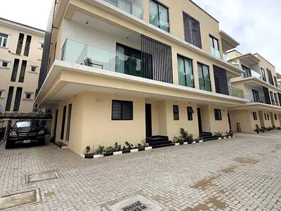 Premium 5 Bedroom Semi-Detached House + Inbuilt BQ