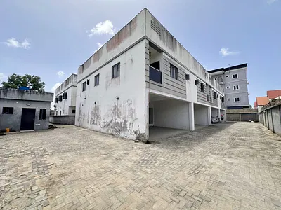 Direct to Mandate Spacious 4-Bedroom Terrace Duplex