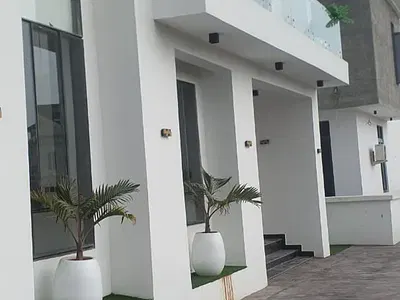 Brand New 5 Bedroom Detached Duplex with BQ