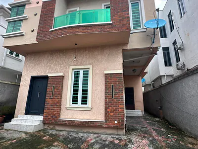 4 Bedroom Fully Detached Duplex with a BQ
