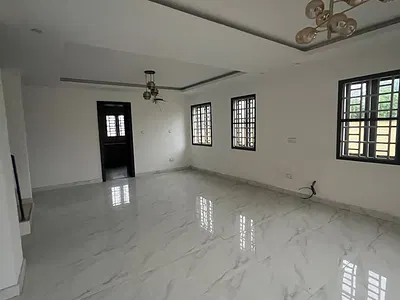 Luxury 4bed with BQ and Stable Light in a Gud Est Close to Road