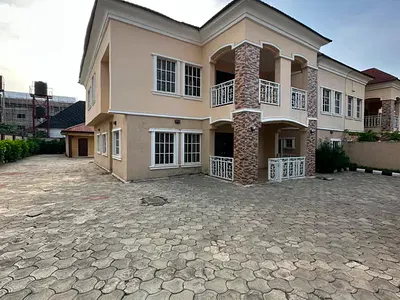 Well Finished 5 Bedroom Semi Detached Duplex with BQ