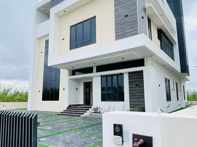 Enormous 6bedroom Duplex with 2BQ and a Pool
