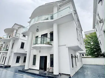 Ultra Luxury 4 Bedroom Duplex