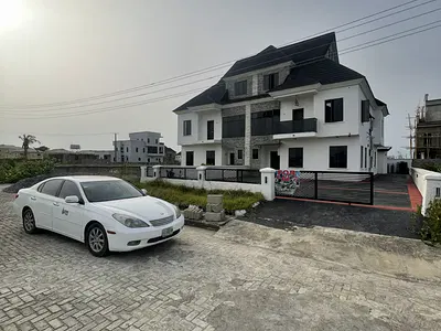 Luxury Crafted 5 Bedroom Semi-Deatached Duplex with BQ