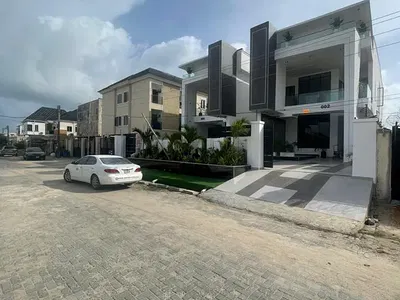Luxury Contemporary 5 Bedroom Detached Duplex Home with Bq, Pool&gym