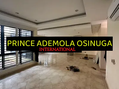 Luxury 4 Bedroom Terrace House +bq+pool+gym