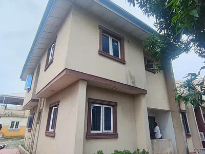 A 4 Bedroom Duplex