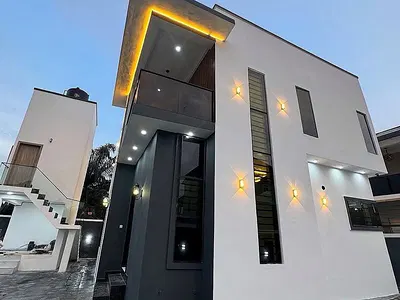 Tastefully Build 4 Bedroom Duplex
